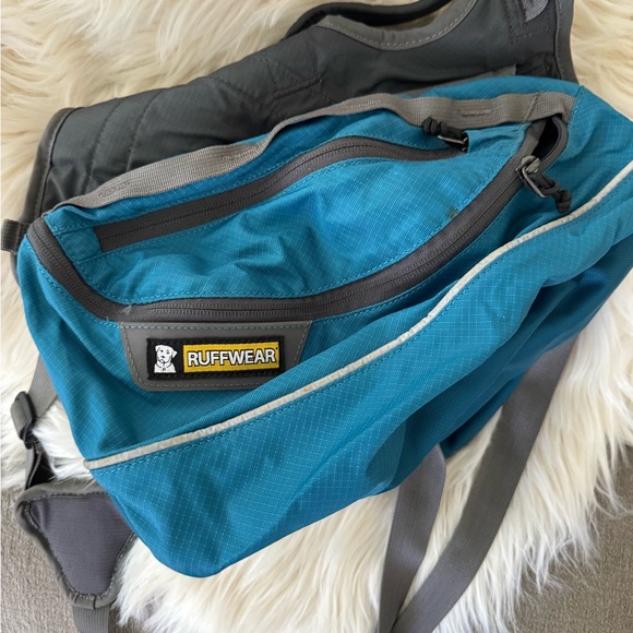 Blue Ruffwear Dog Backpack - Size M - Picture 3 of 5